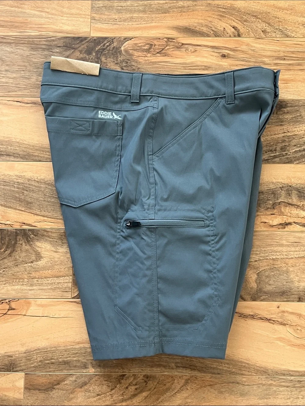 Eddie Bauer Rainier Tech Shorts Men’s Sz 34 Gray Hiking Outdoor Stretch NWT